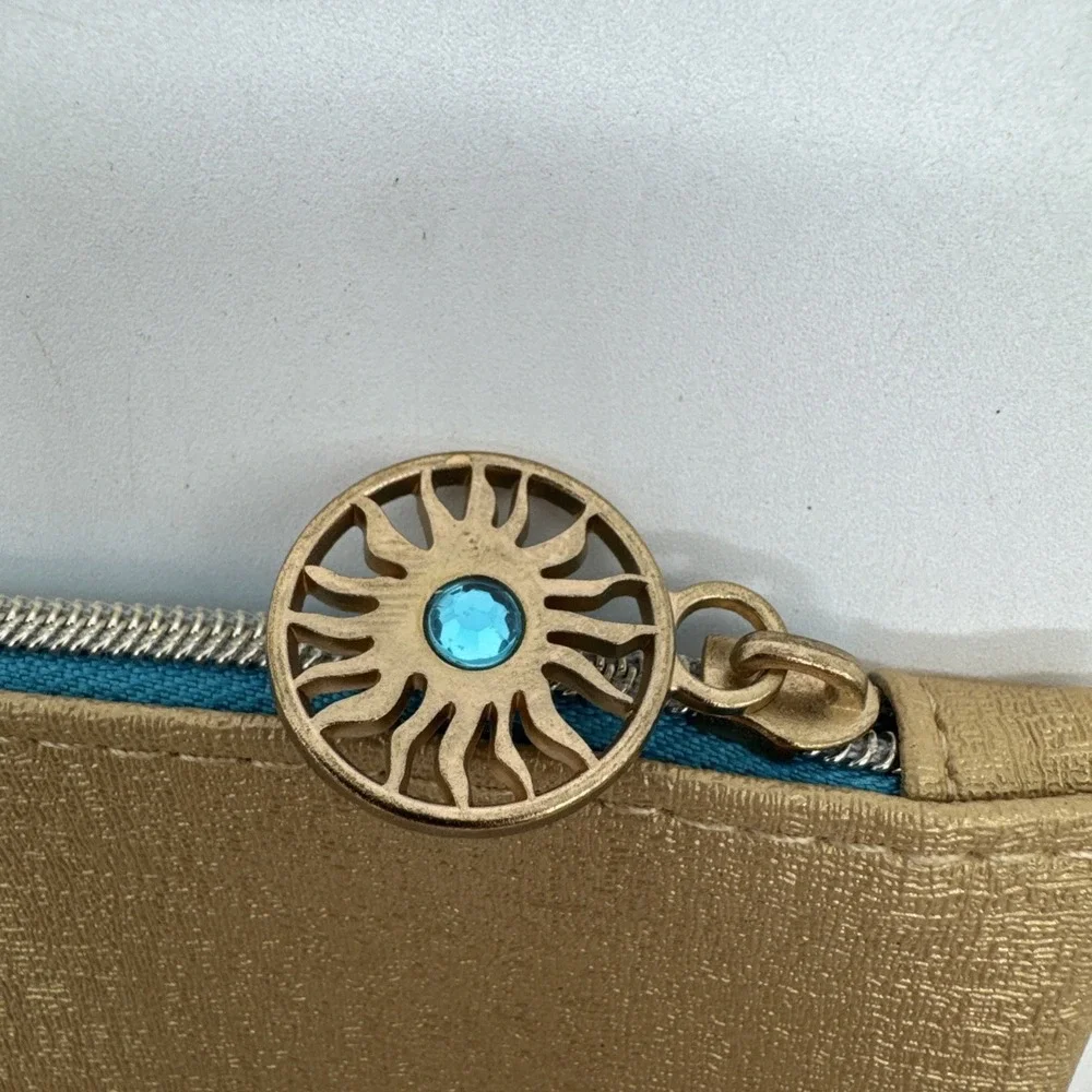 Ipsy Stay Golden Gold Glam Makeup Zipper Closure‎